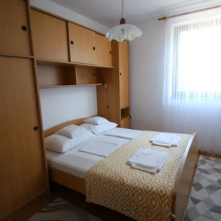 Πανσιόν Kristina 3*